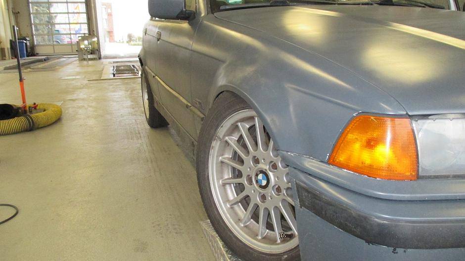 36 Mängel: Polizei stoppt in Mettmann schrottreifen BMW