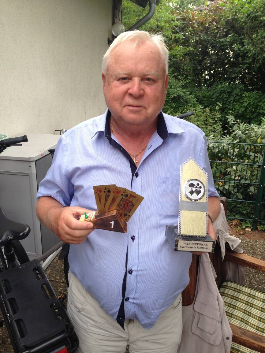 Siegfried Hänell gewinnt Turnier der Skatfreunde Mettmann