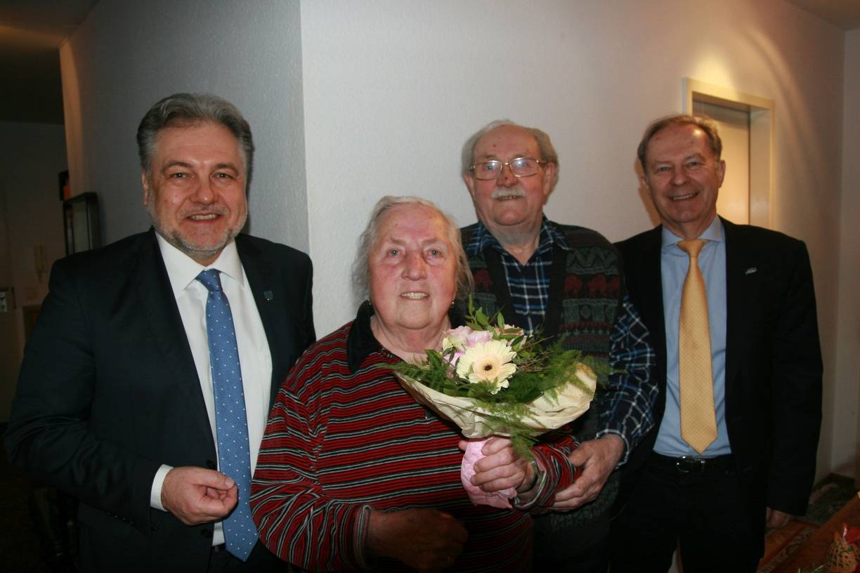 Bürgermeister gratuliert Ehepaar Koller zum 60. Hochzeitstag