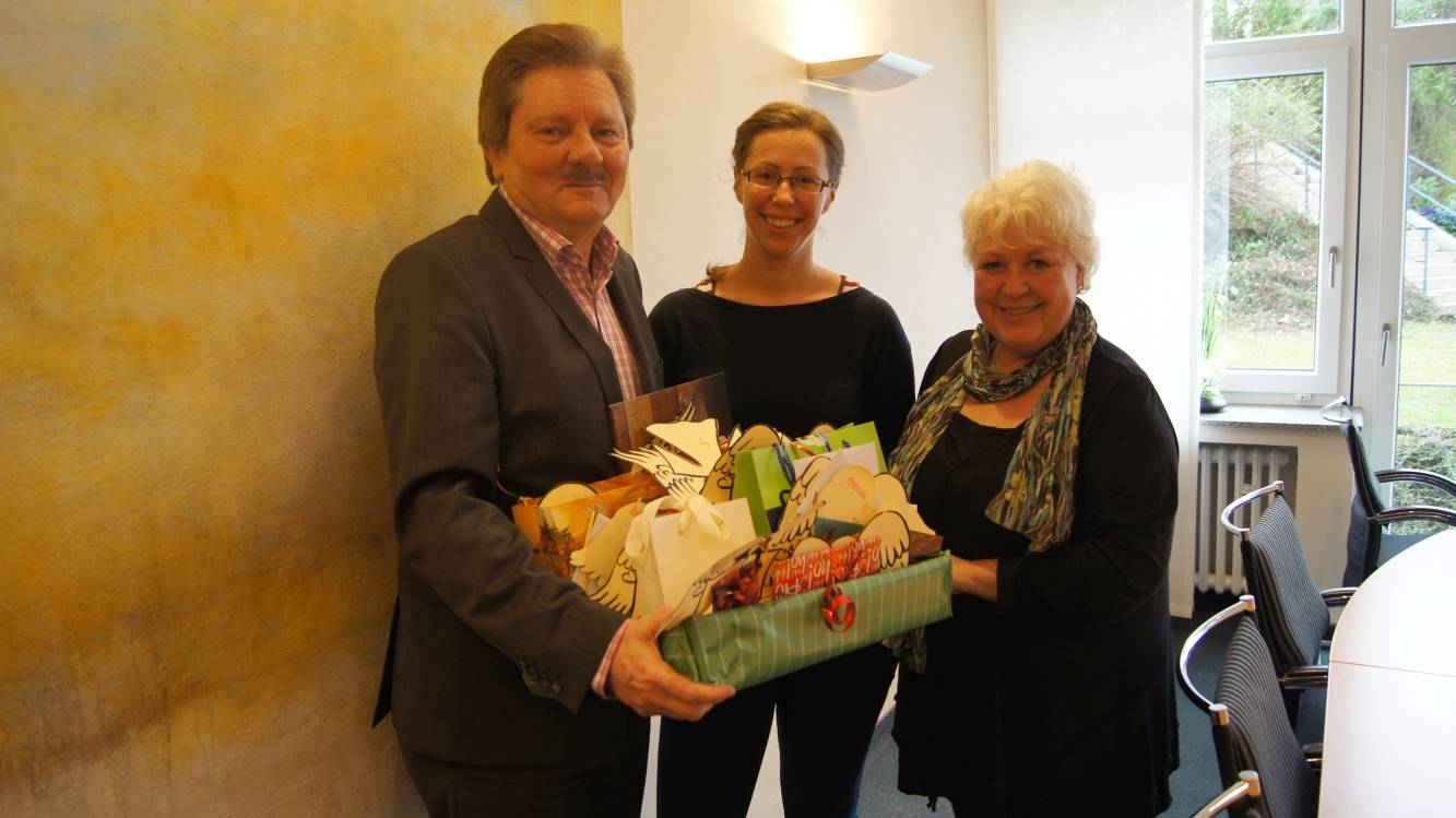 EVK Mettmann übergibt Geschenke der Charity-Aktion an die Diakonie