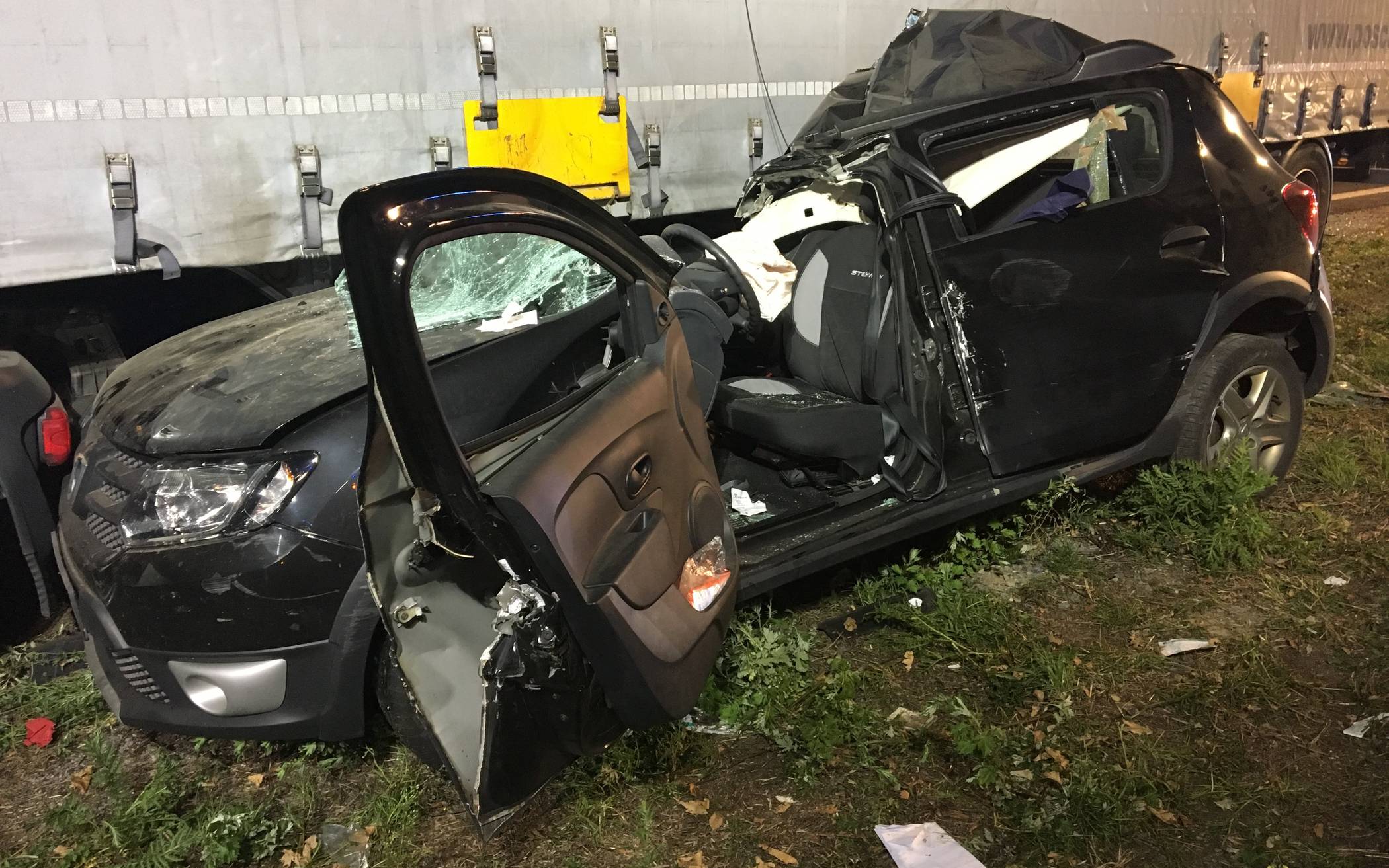Auf dem Rastplatz Stindertal: Schwerer Verkehrsunfall mit einer verletzten Person 