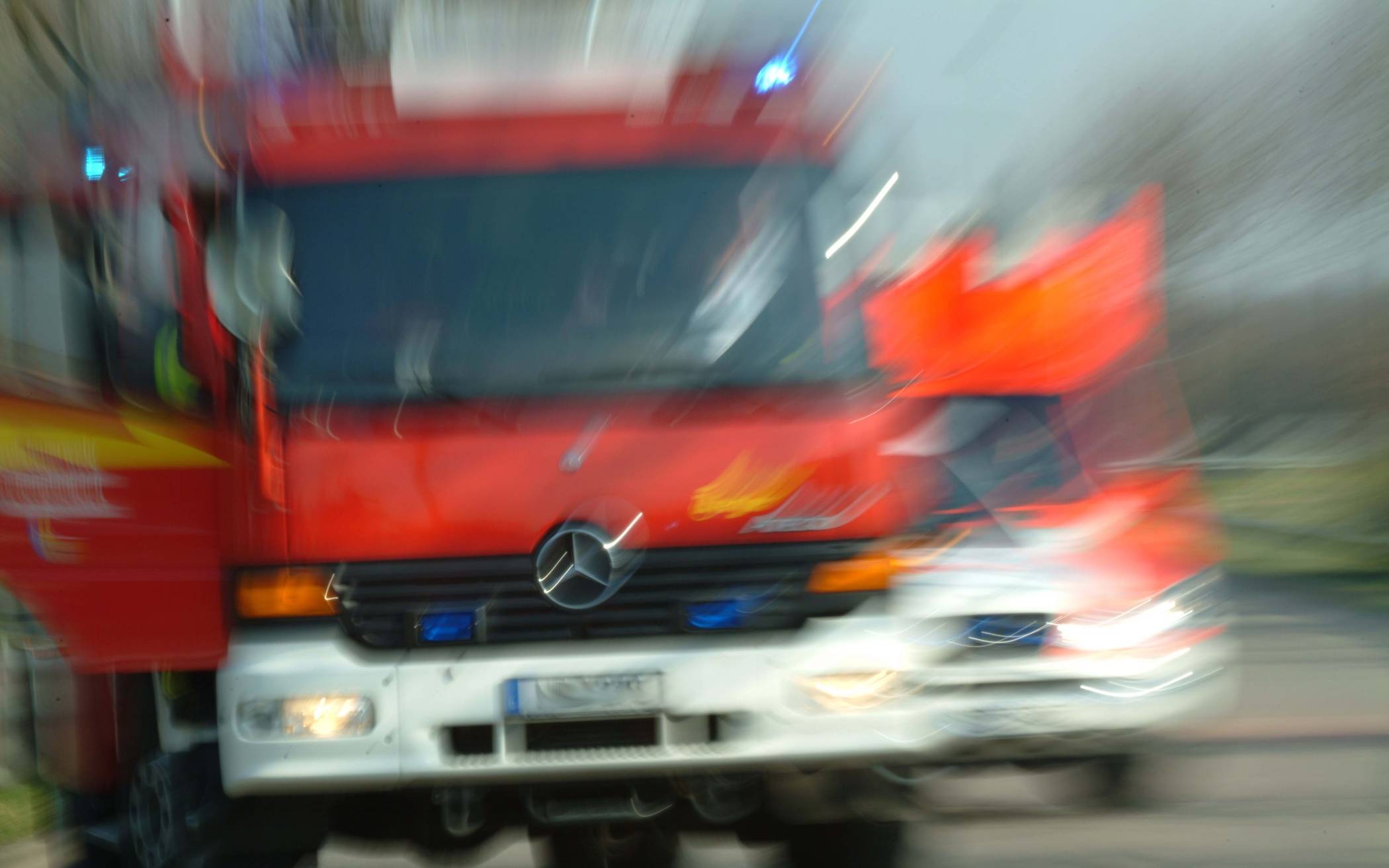 Verkehrsunfall auf der Meiersberger Straße: Fahrer in seinem Pkw eingeklemmt