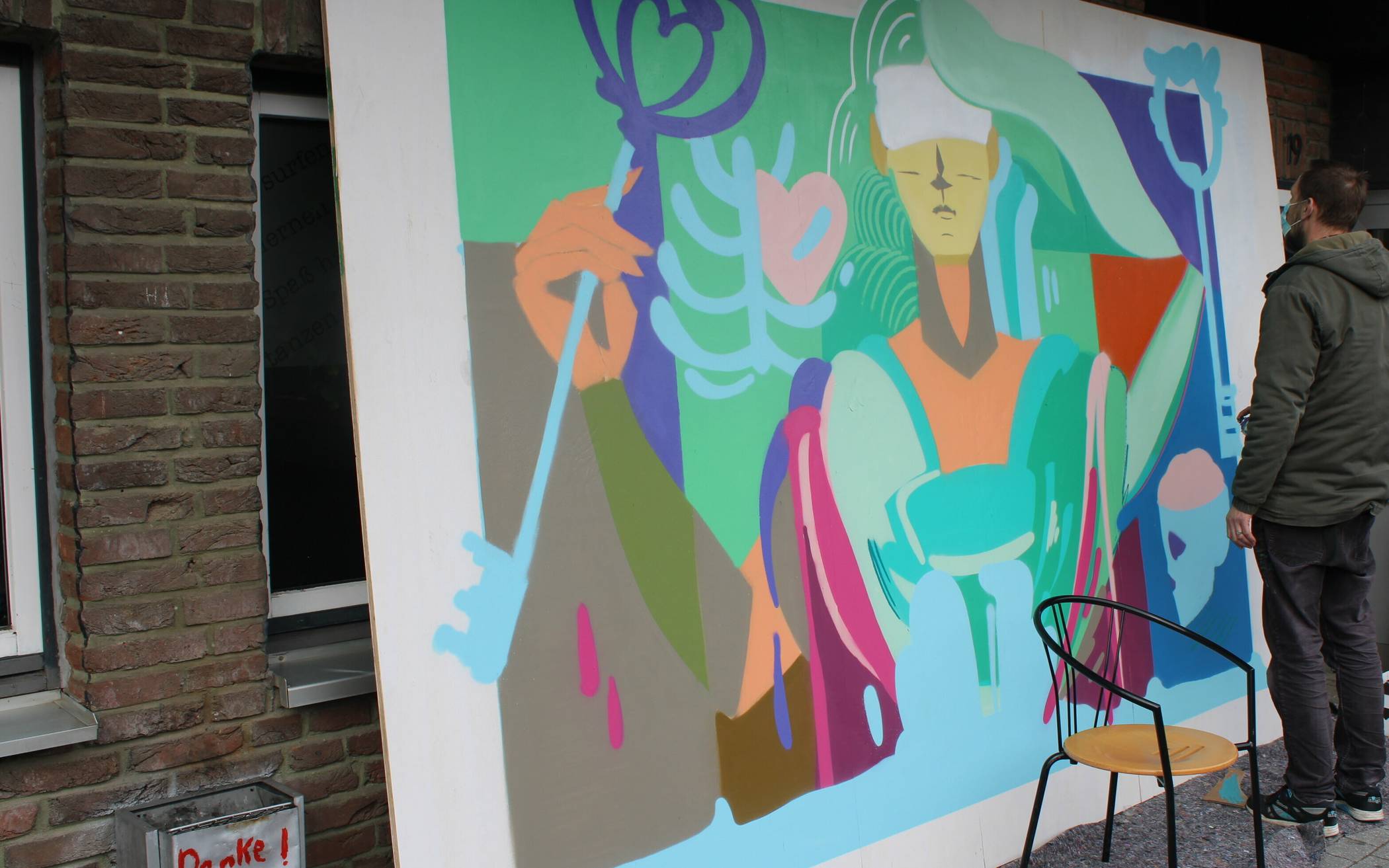  Kunst gegen Rassimus am Mehrgenerationenhaus in Mettmann. 