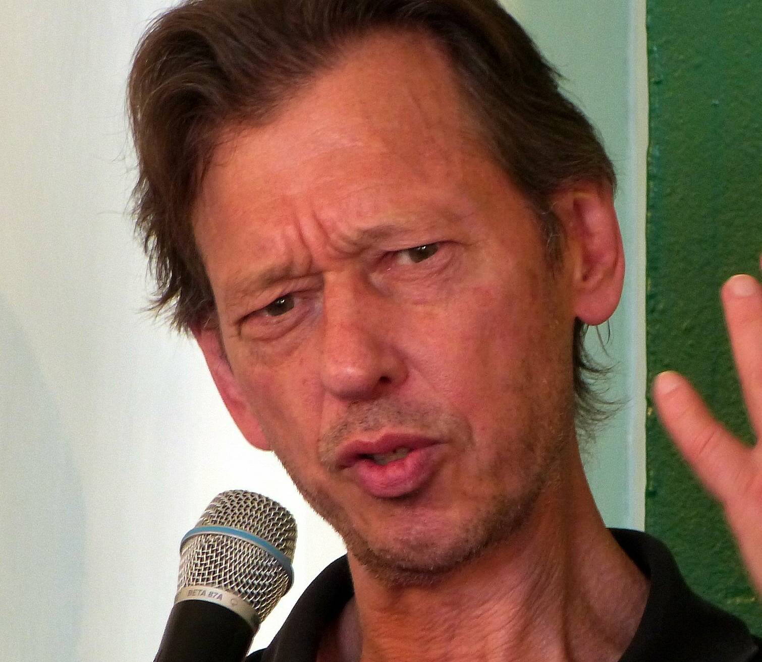  Dr. Klaus Englert.  