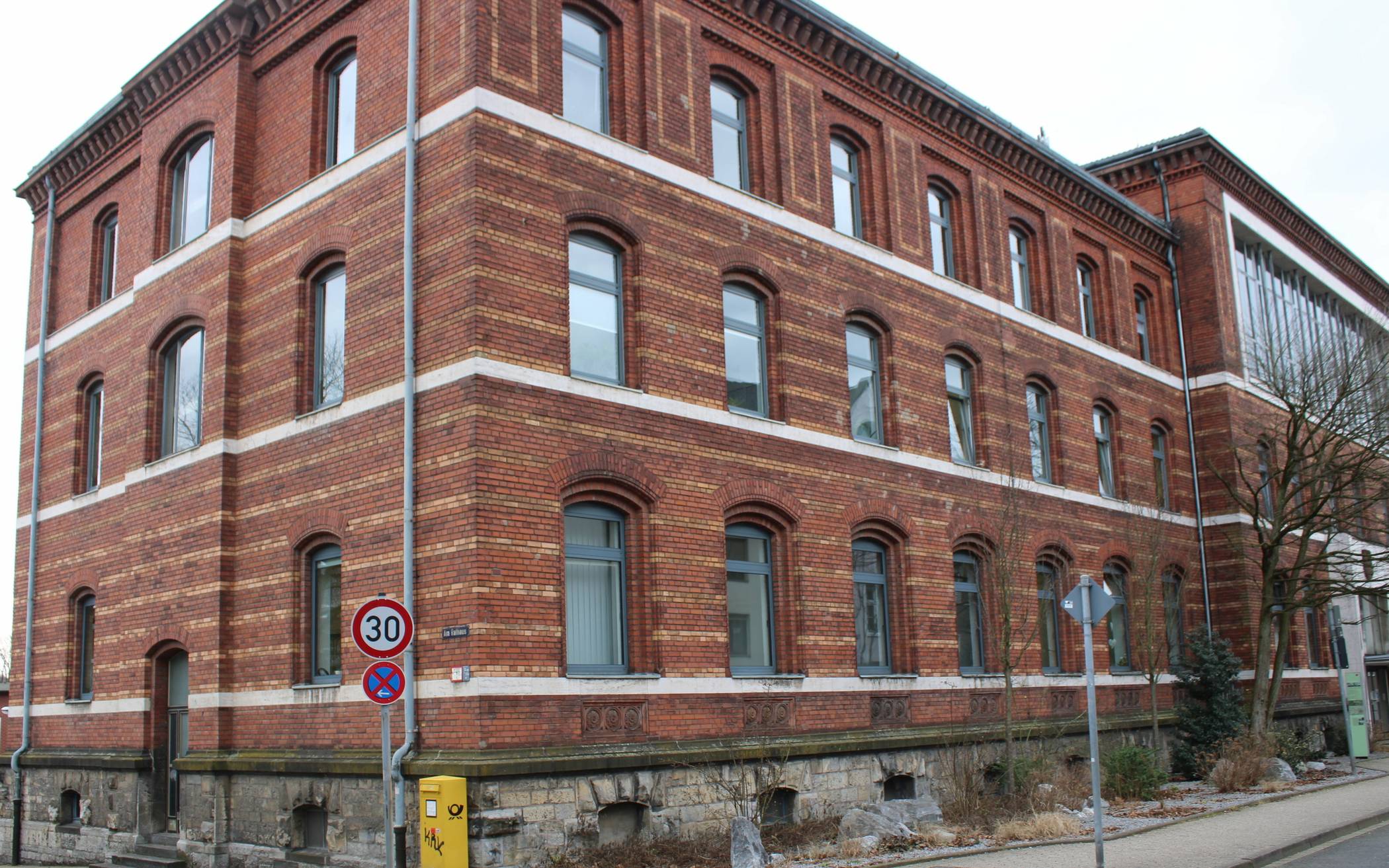  Die Grünen halten eine Photovoltaik-Anlage auf dem Rathaus für sinnvoll. 