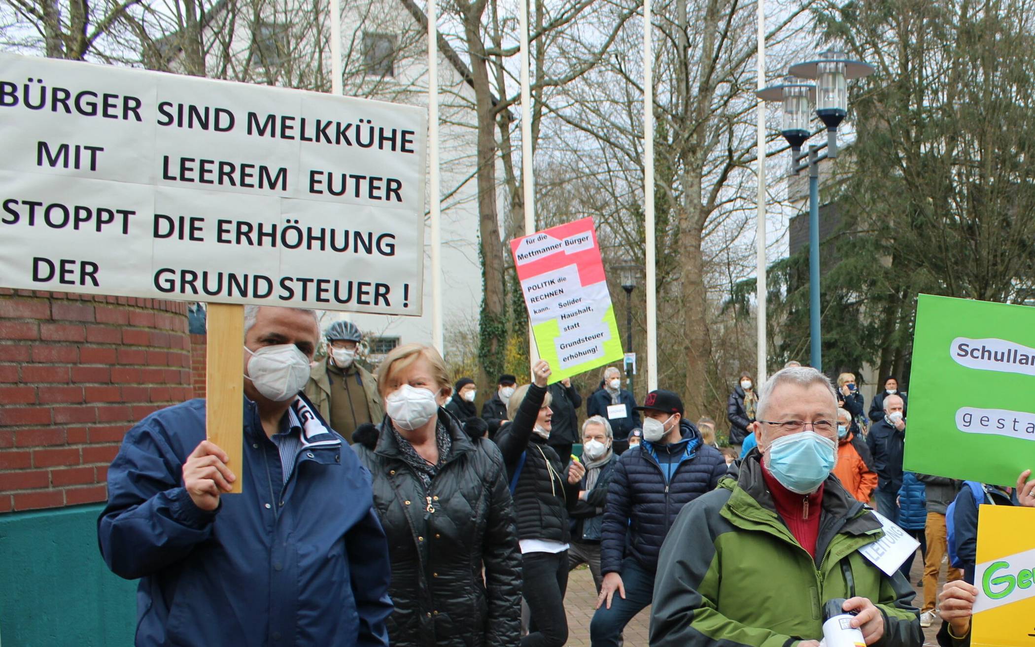  Die Grundsteuer B erhitzt die Gemüter in Mettmann schon seit geraumer Zeit, wie hier bei Protesten im vergangenen Jahr. 