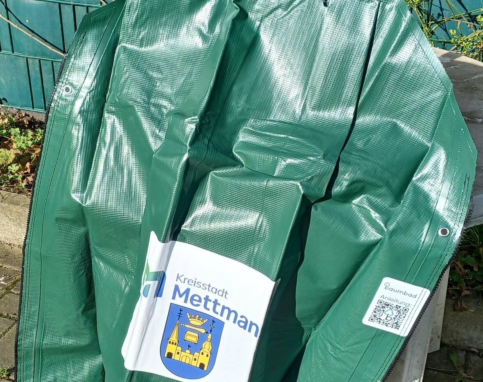  Ab dem 2. Mai werden auf dem Recyclinghof an der Hammerstraße Bewässerungssäcke für städtische Bäume herausgegeben. 
  