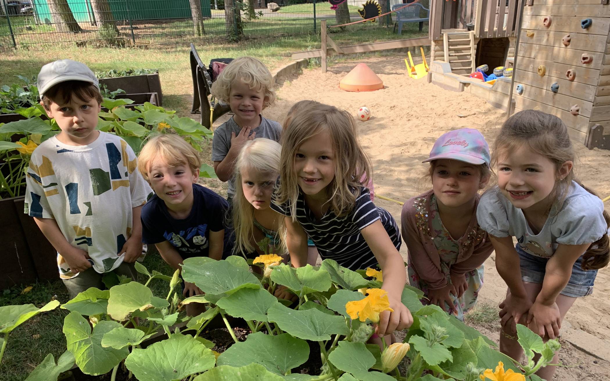  Malin und ihre Freunde im katholischen Familienzentrum St. Barbara. 