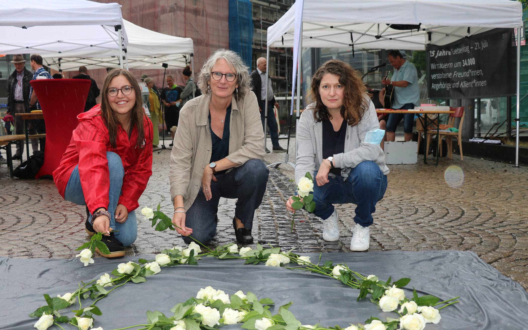  (vl.n.r.) Lotte Falley, Suchthilfe (Duales Studium Soziale Arbeit); Katja Neveling, Abteilungsleiterin; Andrea Göritz, Suchthilfe Psychosoziale Betreuung. 