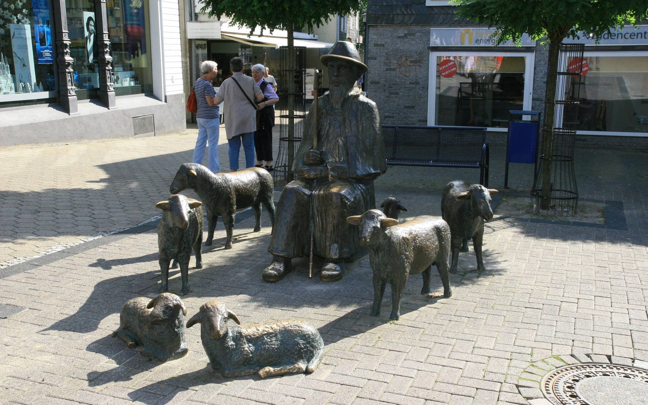 Die Schäfergruppe an der Freiheitstraße wird