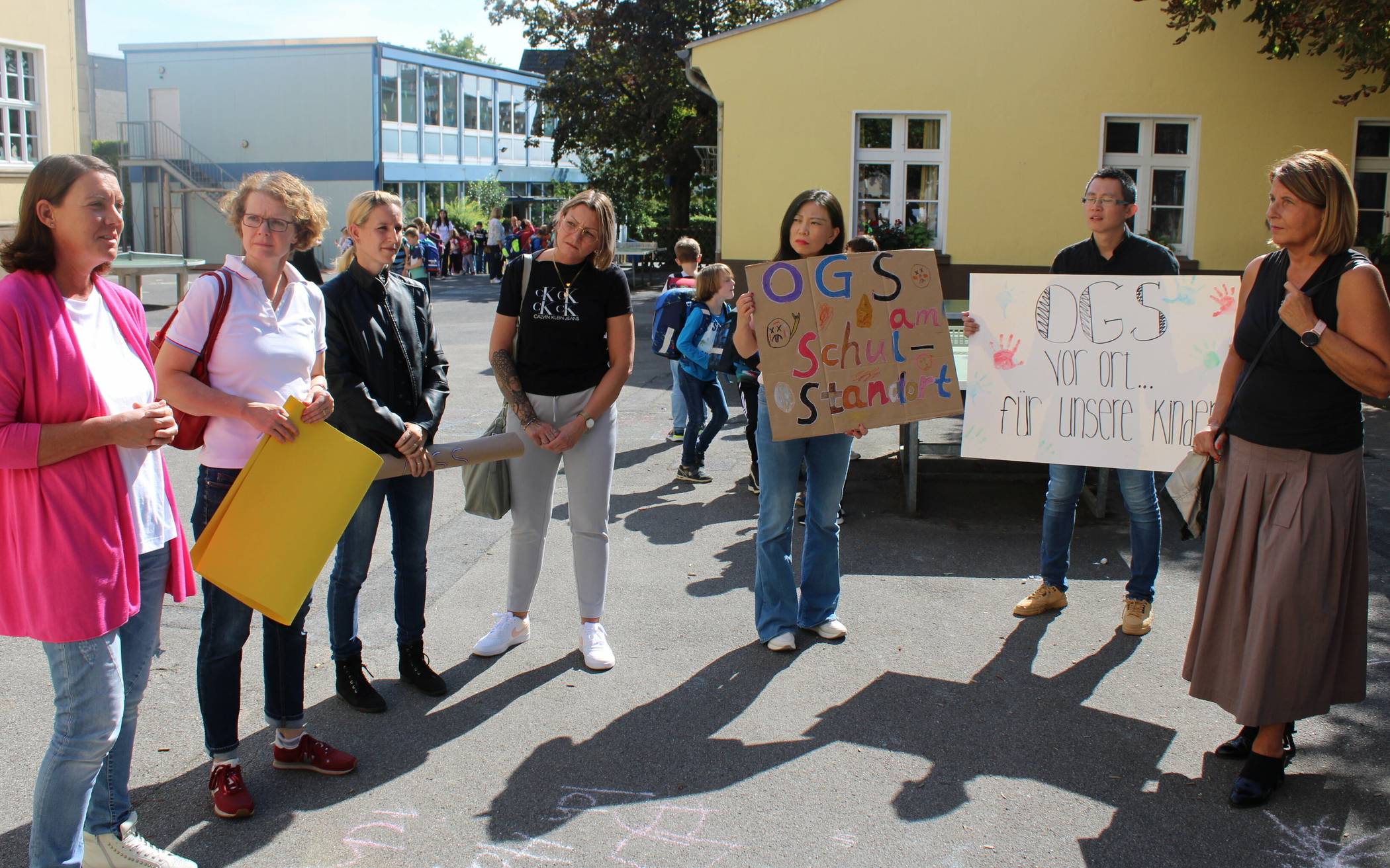  Erst kürzlich hat die Schulpflegschaft der Katholischen Grundschule zum wiederholten Mal auf die Dringlichkeit eines Ausbaus aufmerksam gemacht. Sie fordert sofortiges Handeln. 