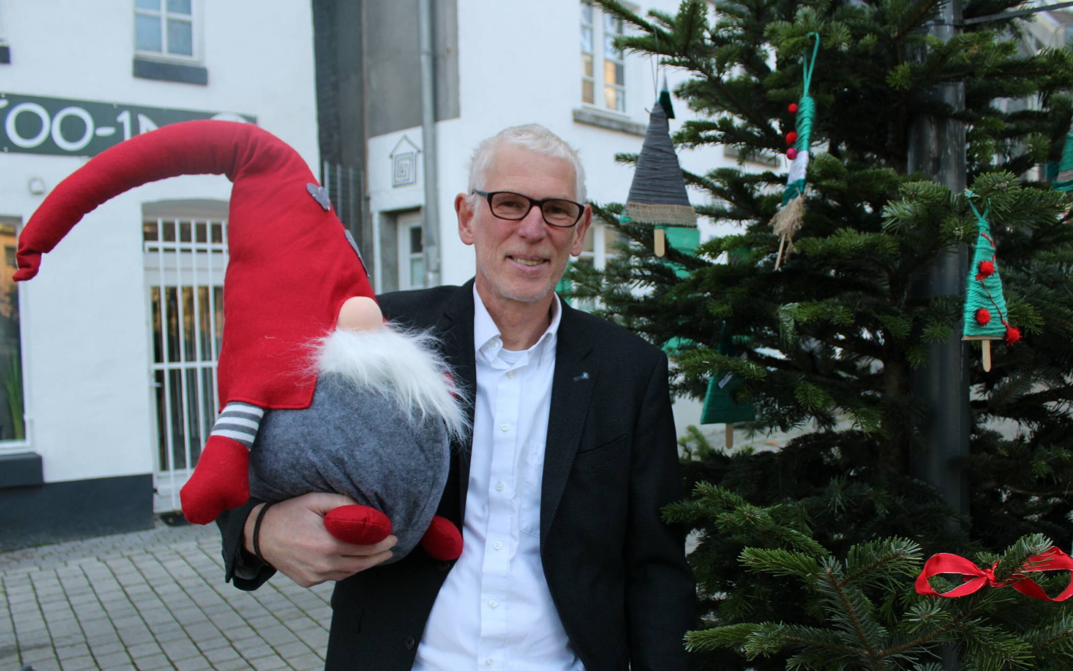  Bernd Wychlacz freut sich auf die Zeit mit der Familie und ohne Fernseher. Und besonders auf Linzer Torte. 