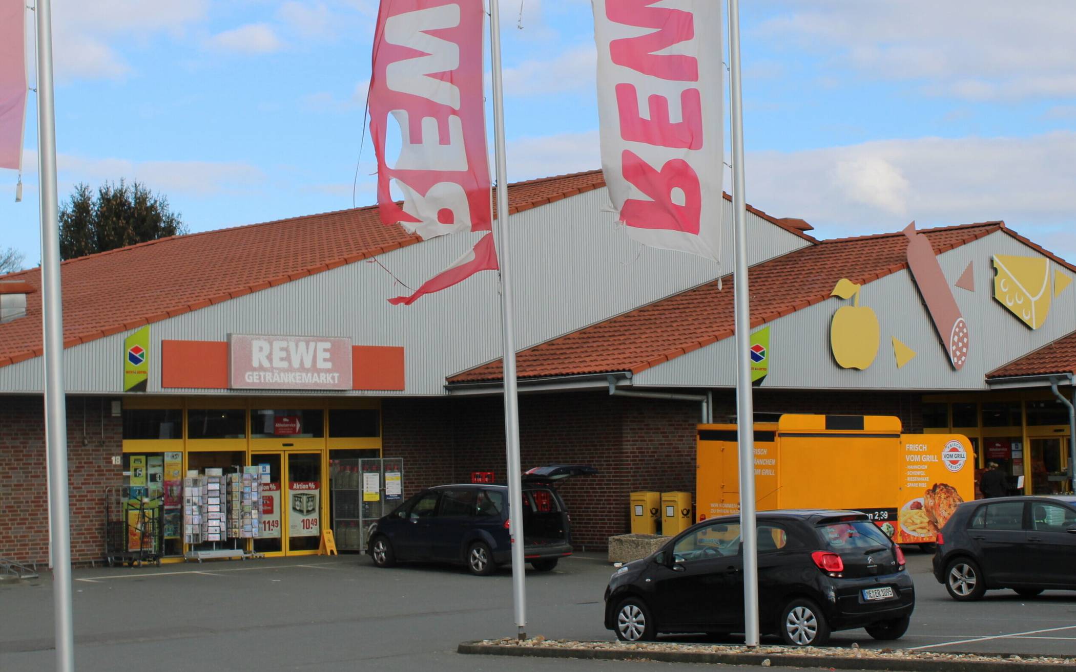 Der REWE-Markt auf der Flurstraße soll bestehen bleiben. 