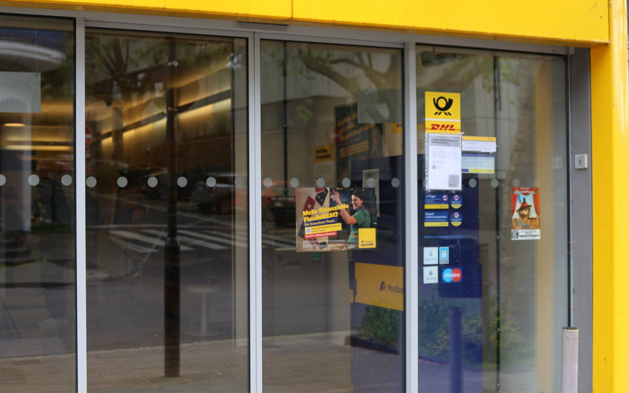  Schließt am 4. Juli - die Postbank an der Schwarzbachstraße. Foto: RG 
