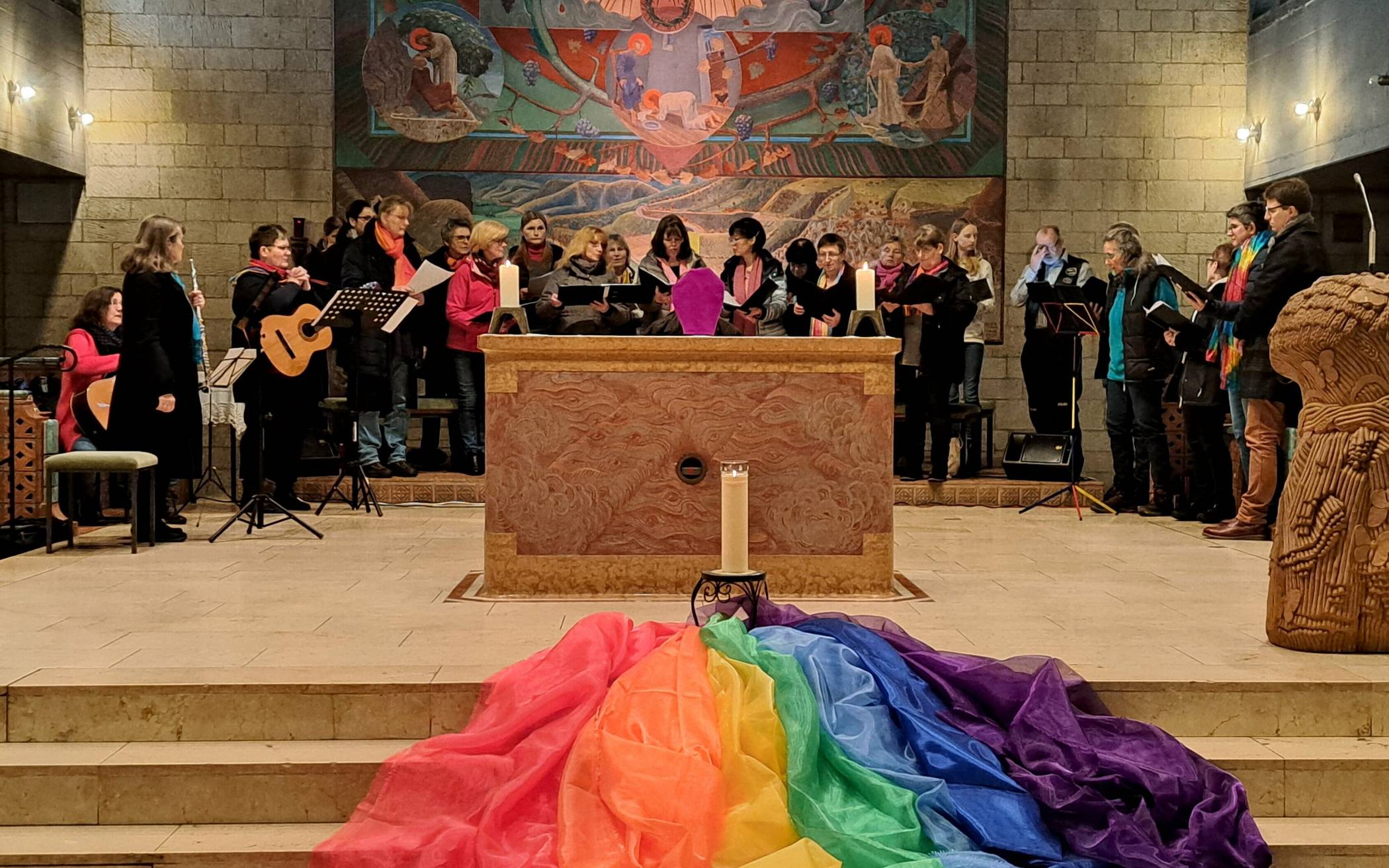 Der Segnungsgottesdienst für alle sich liebende Paare in St. Lambertus stand im Zeichen von Toleranz und Gleichbehandlung. Offenbar hat das nicht jedem gefallen. 