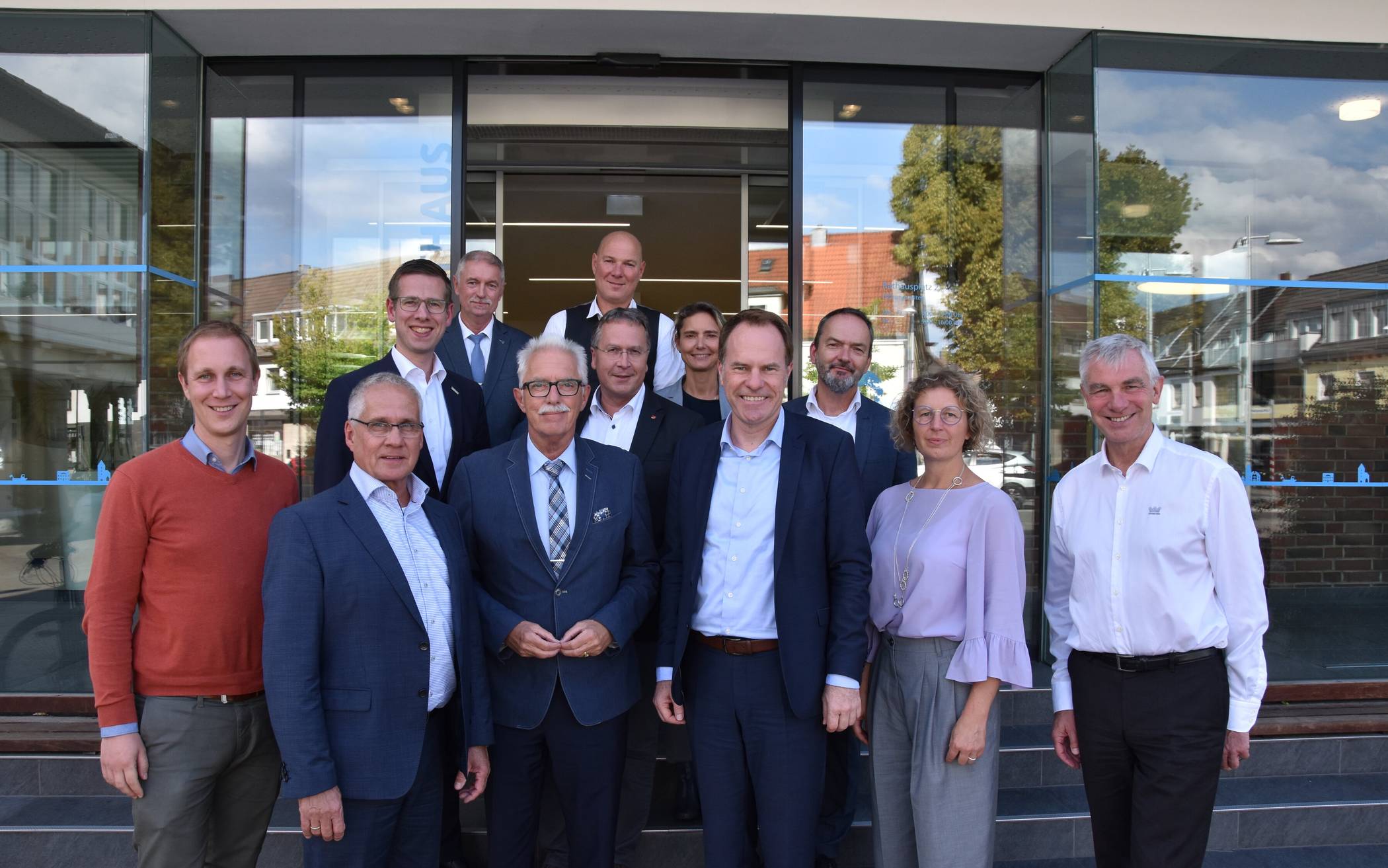  Die die Bürgermeisterkonferenz des Kreises Mettmann mit Landrat Thomas Hendele begrüßte in dieser Woche den Oberbürgermeister der Stadt Düsseldorf, Dr. Stephan Keller (4.v.r.), in Monheim am Rhein. 
