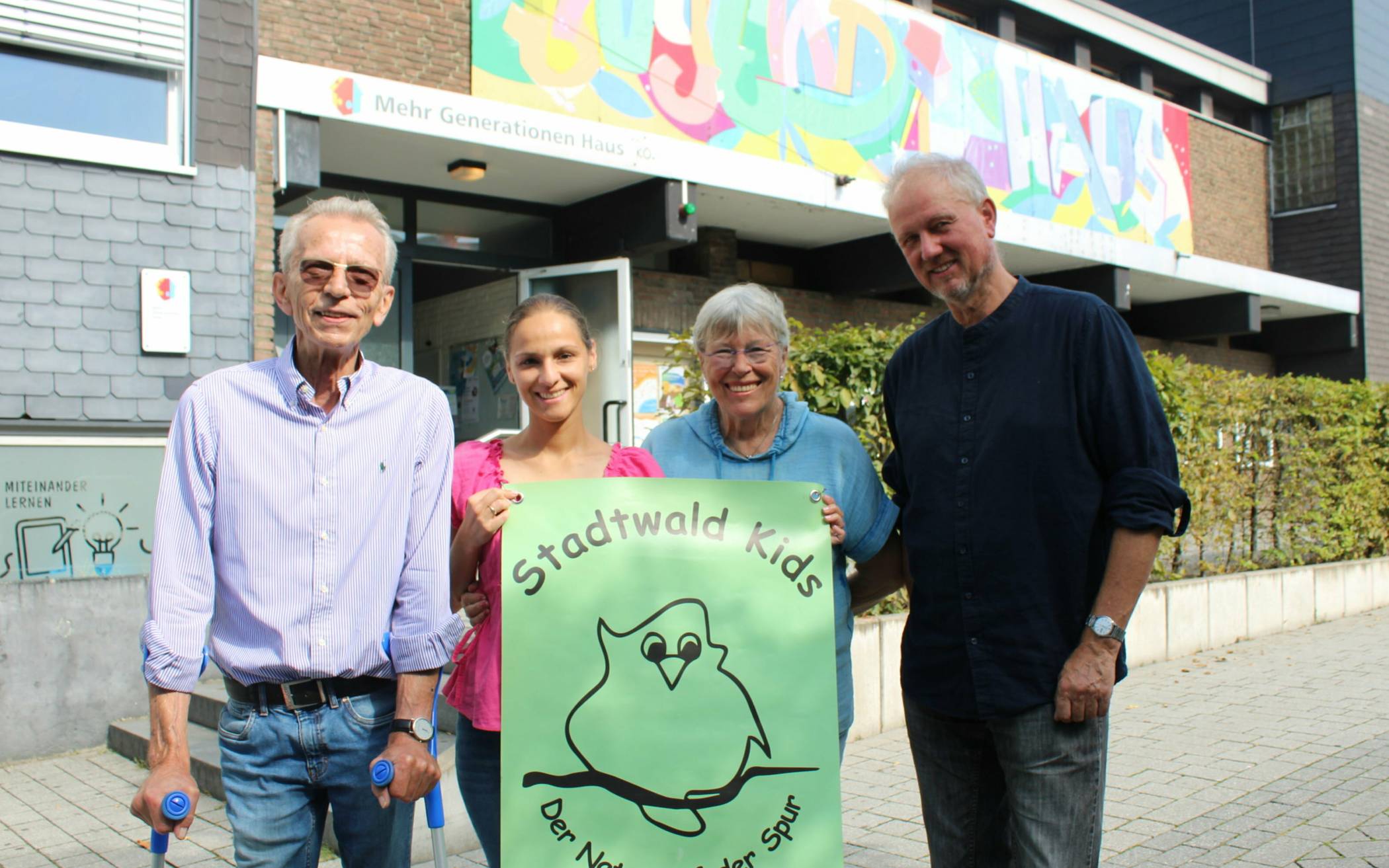  Friedhelm Kückels, Vorsitzender der Aulen Mettmanner, Seraphine Börger von der Jugendförderung, Anita Schäfer von den Aulen Mettmannern und Axel Meven, Leiter der Jugendförderung. 