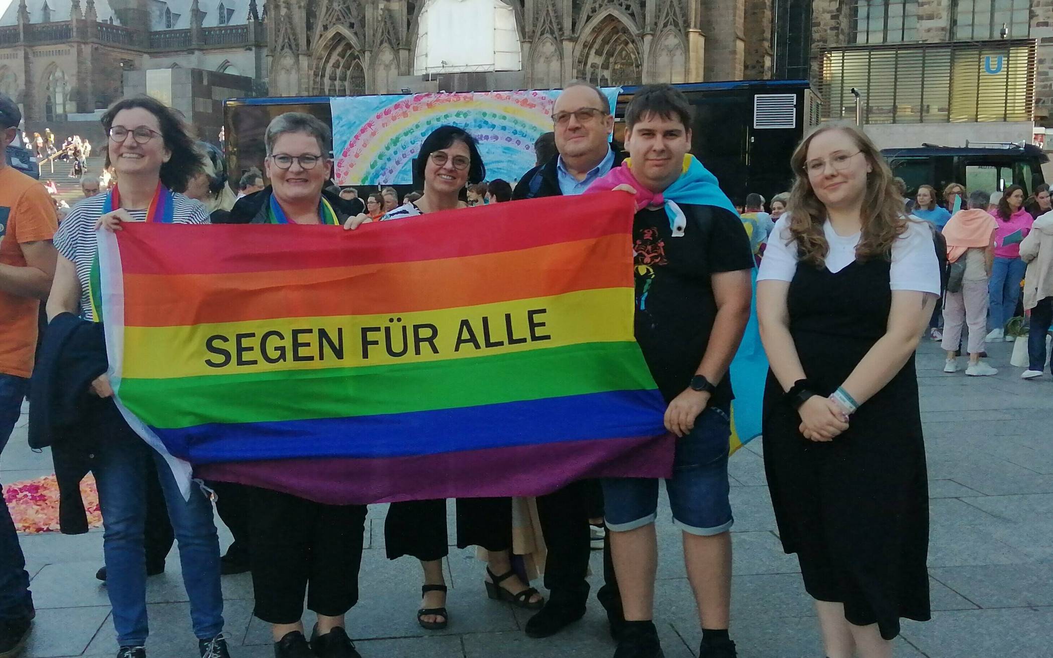 Die Mettmanner Regenbogengruppe war am Mittwochabend