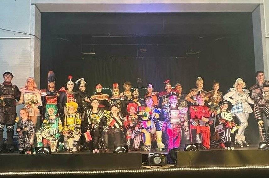 Mit einer rasanten Show im Stile von „Starlight Express“ begeistern die Akteure der Sternenlichtrevue ein ums andere Mal ihr Publikum.   