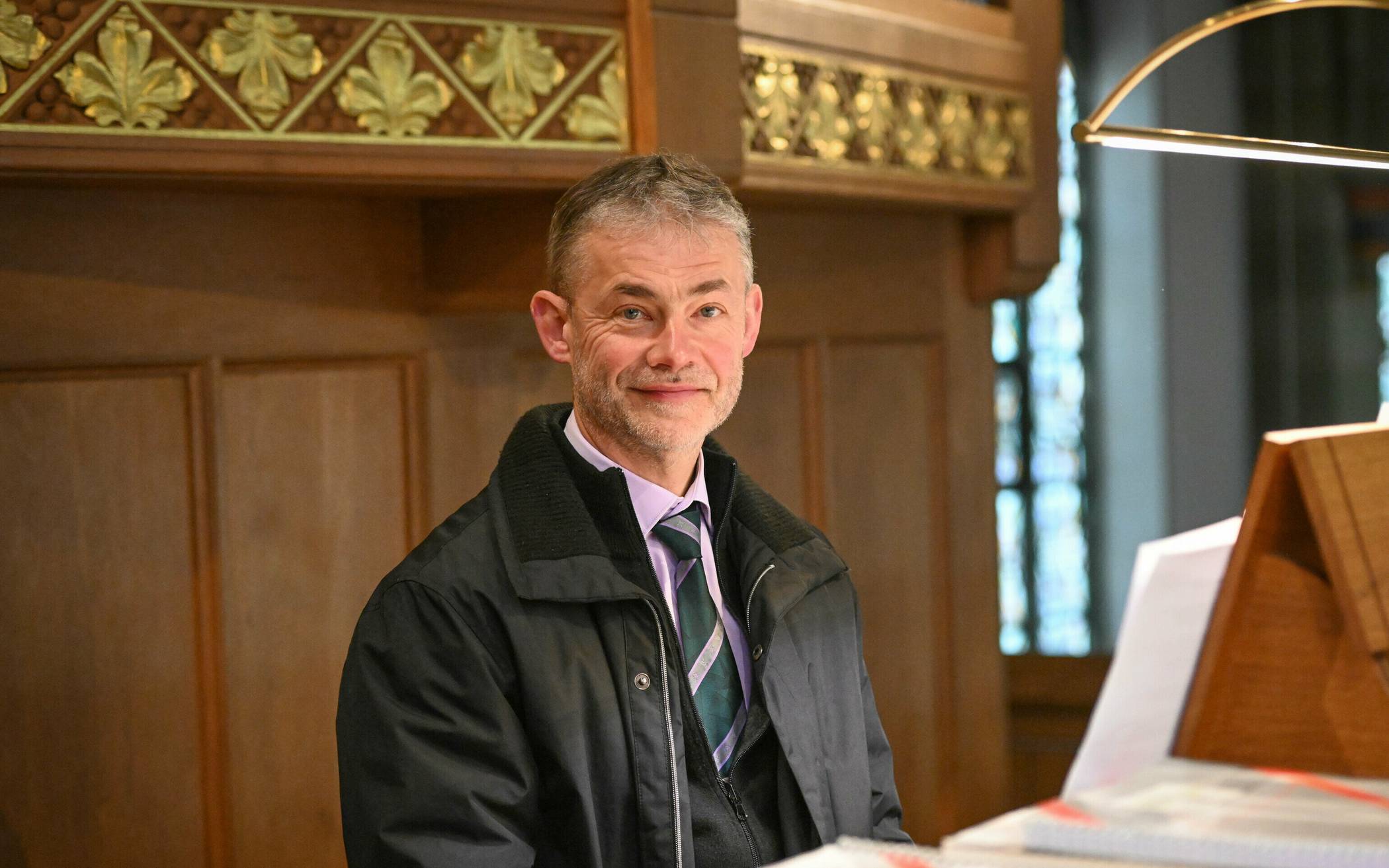 Matthias Röttger an der Orgel.&#x21e5;Foto: Sebastian