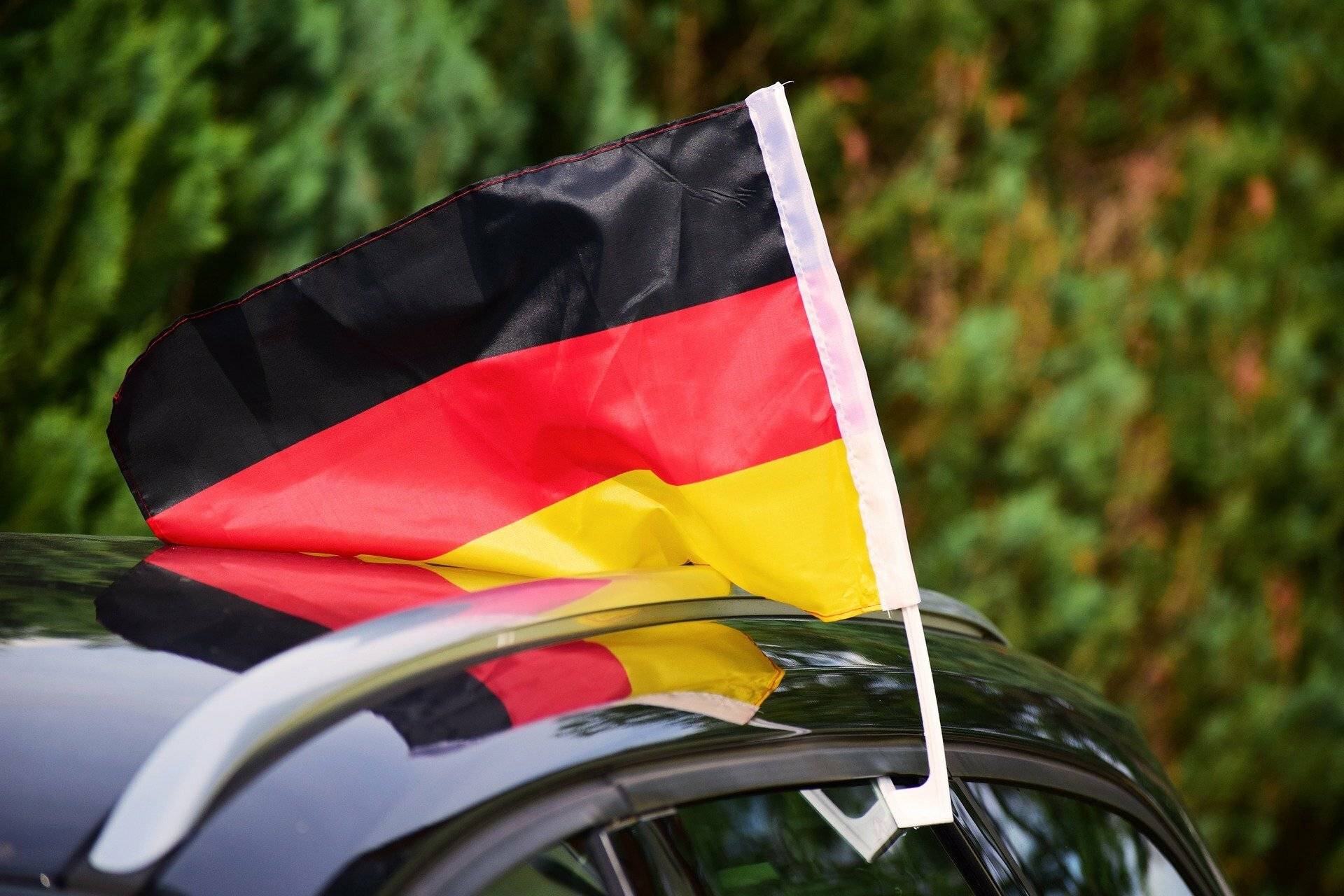 Landtag öffnet für Fans und lädt zum Kickern ein