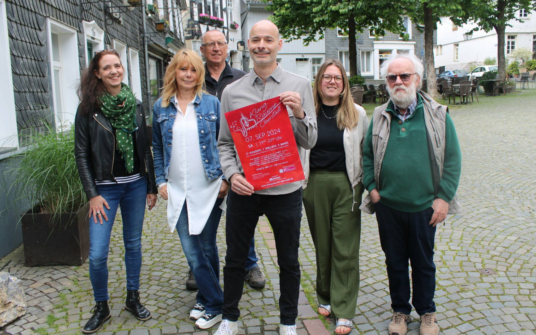 Phil Siemers musiziert im Golden K.