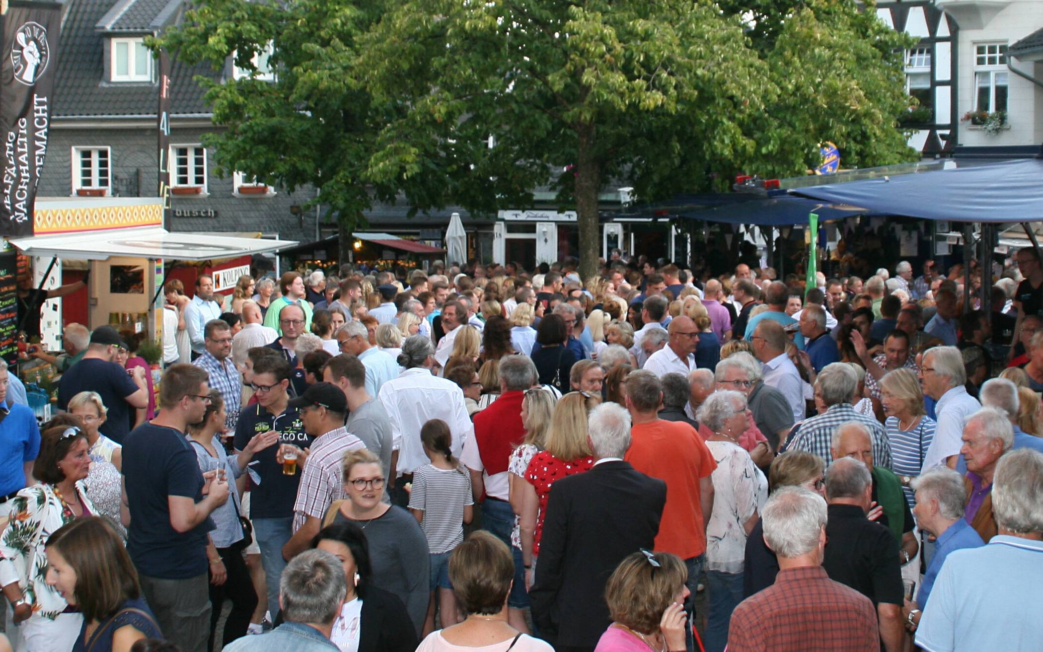 Besuchermangel ist beim Heimatfest kein Thema.