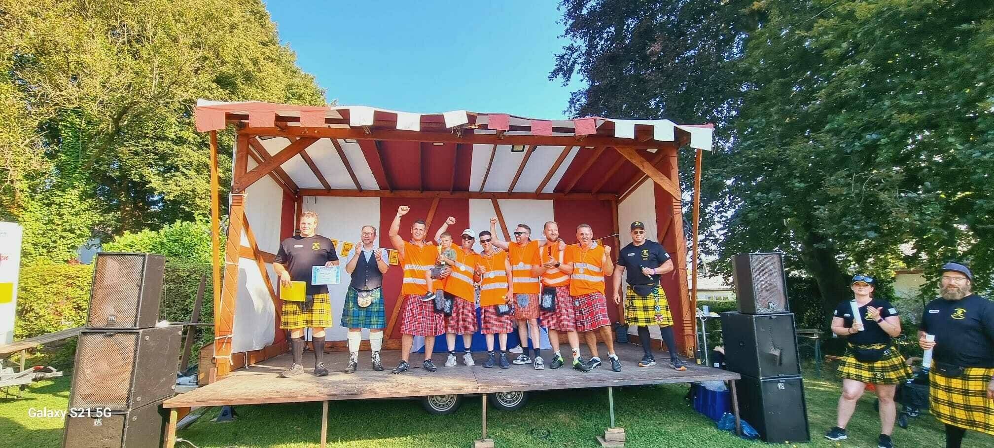 Die stolzen BBH-Warriors (von links): Daniel