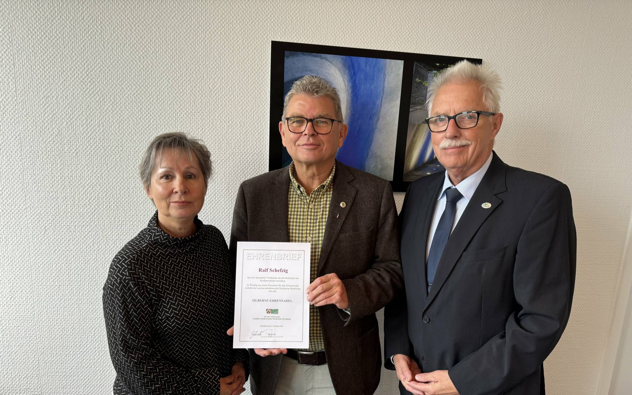  (v.li.) LVW-Vizepräsidentin Gabriele Pappai, Ralf Schefzig und Landrat Thomas Hendele. 