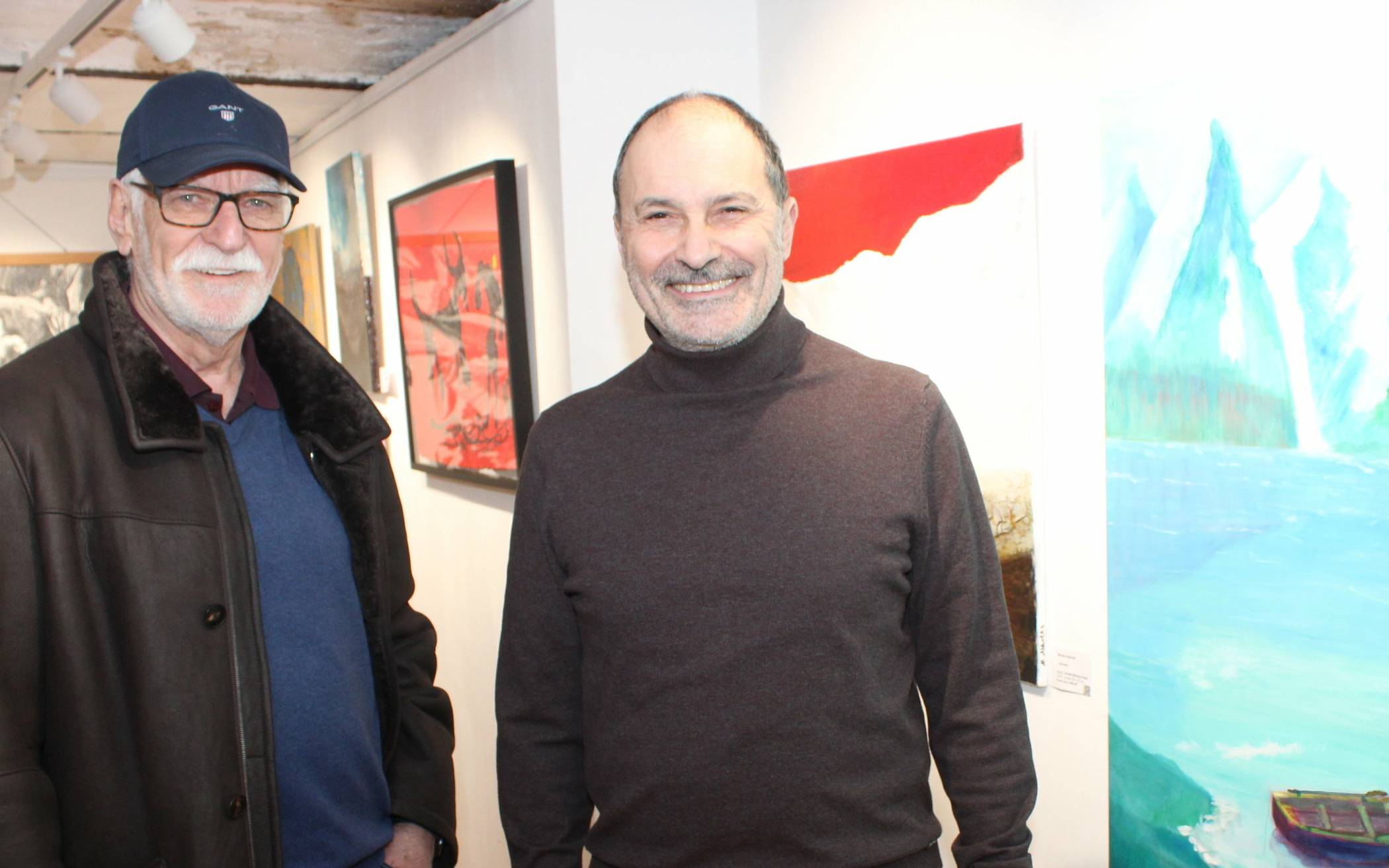  Lothar Weuthen und Kunsthaus-Vorstand Michalis Papadopoulos freuen sich auf den ersten Höhepunkt des Ausstellungsjahres 2025. 