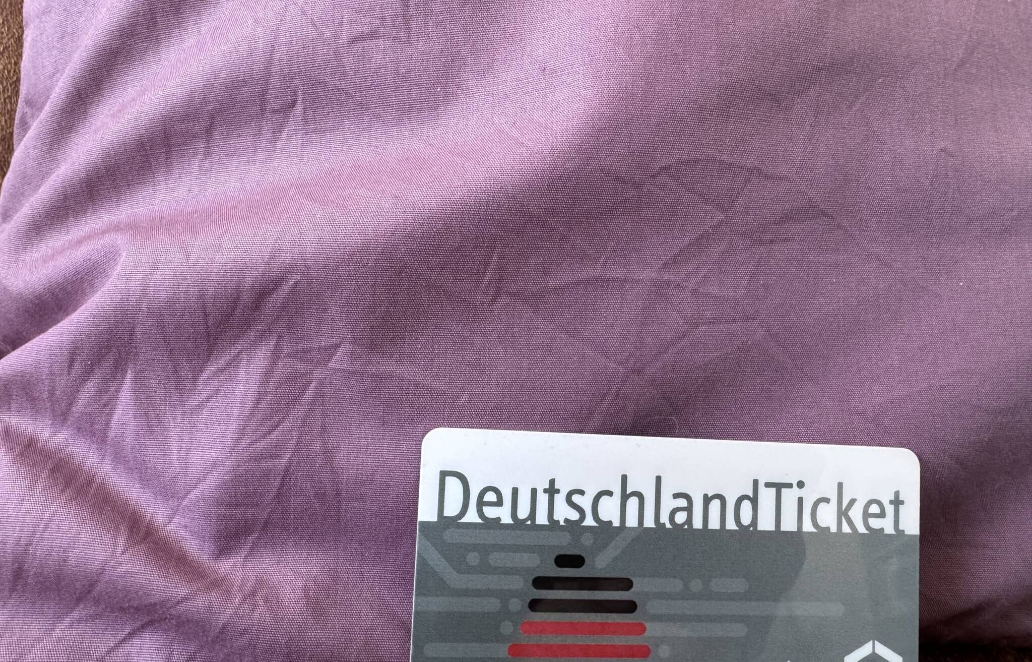 Rheinbahn warnt vor gefälschten Deutschlandtickets
