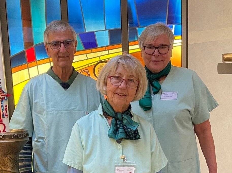 Reinhard Fluß, Helga Wittig und Elke Grothe-Kühn haben immer ein offenes Ohr für Patienten im EVK. 