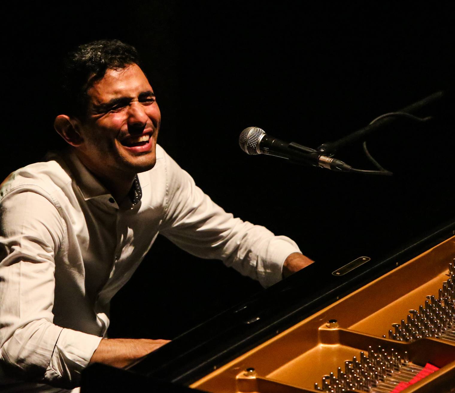  Pianist Aeham Ahmad in Aktion.  