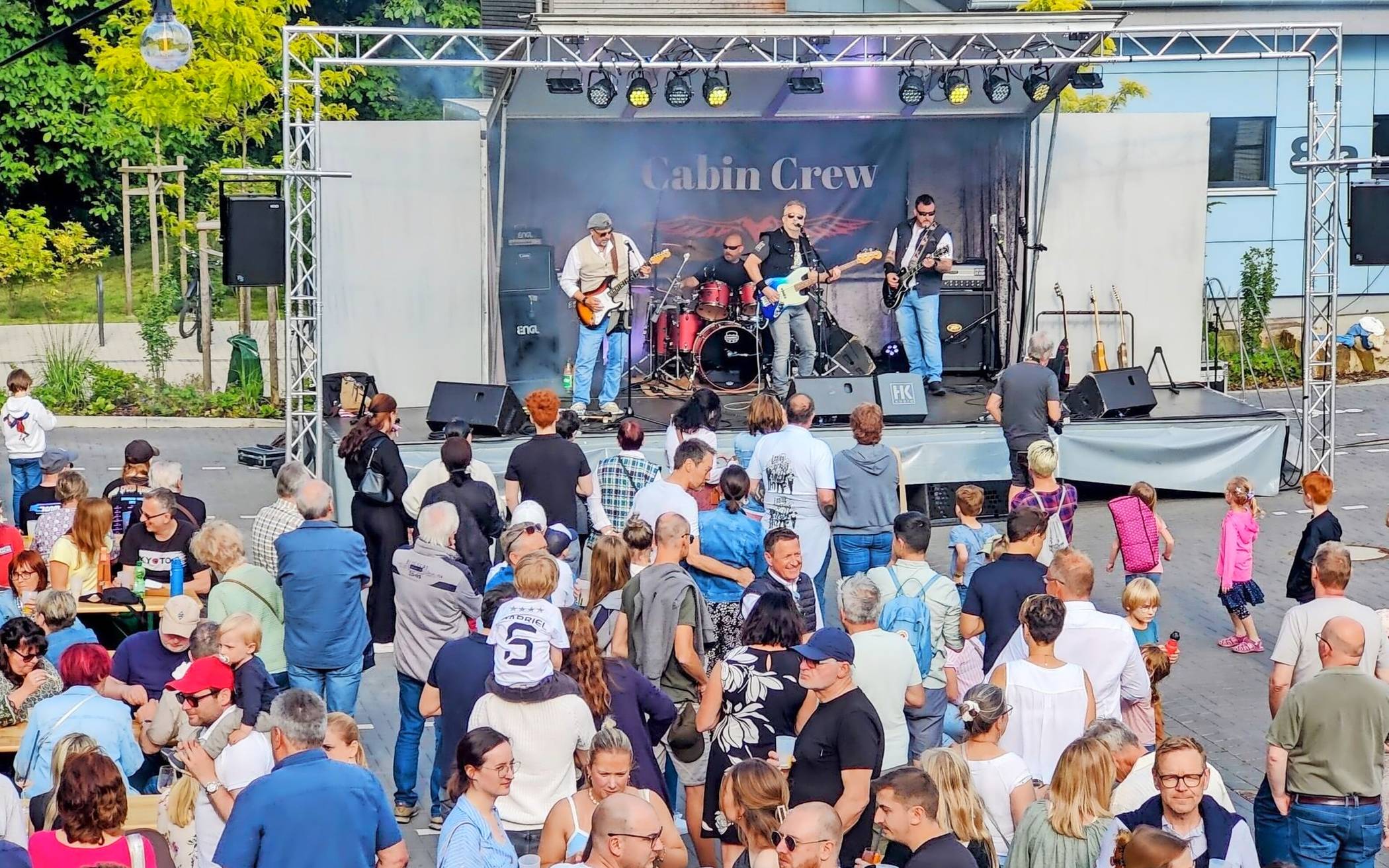 Zahlreiche Menschen folgten bei der Premiere im vergangenen Jahr der Einladung des Bürgerverein Metzkausen und lauschten den Klängen der gut aufgelegten Bands. 