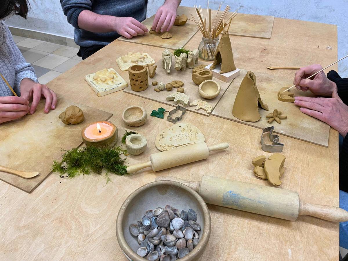 Steinzeit-Atelier für Familien