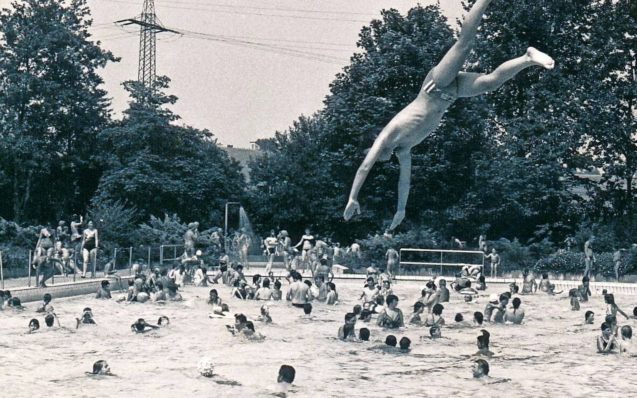 Rein ins Vergnügen, per Köpper oder