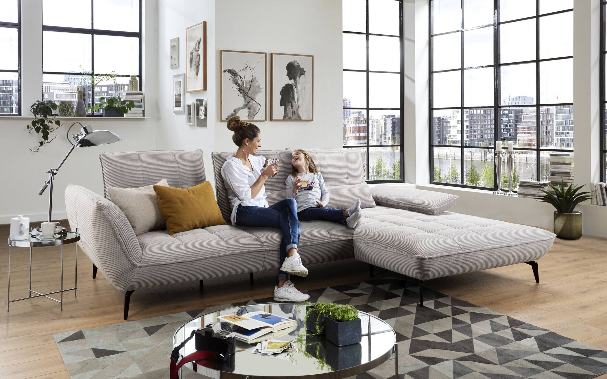 Ein Cordsofa wird schnell zum Lieblingsplatz