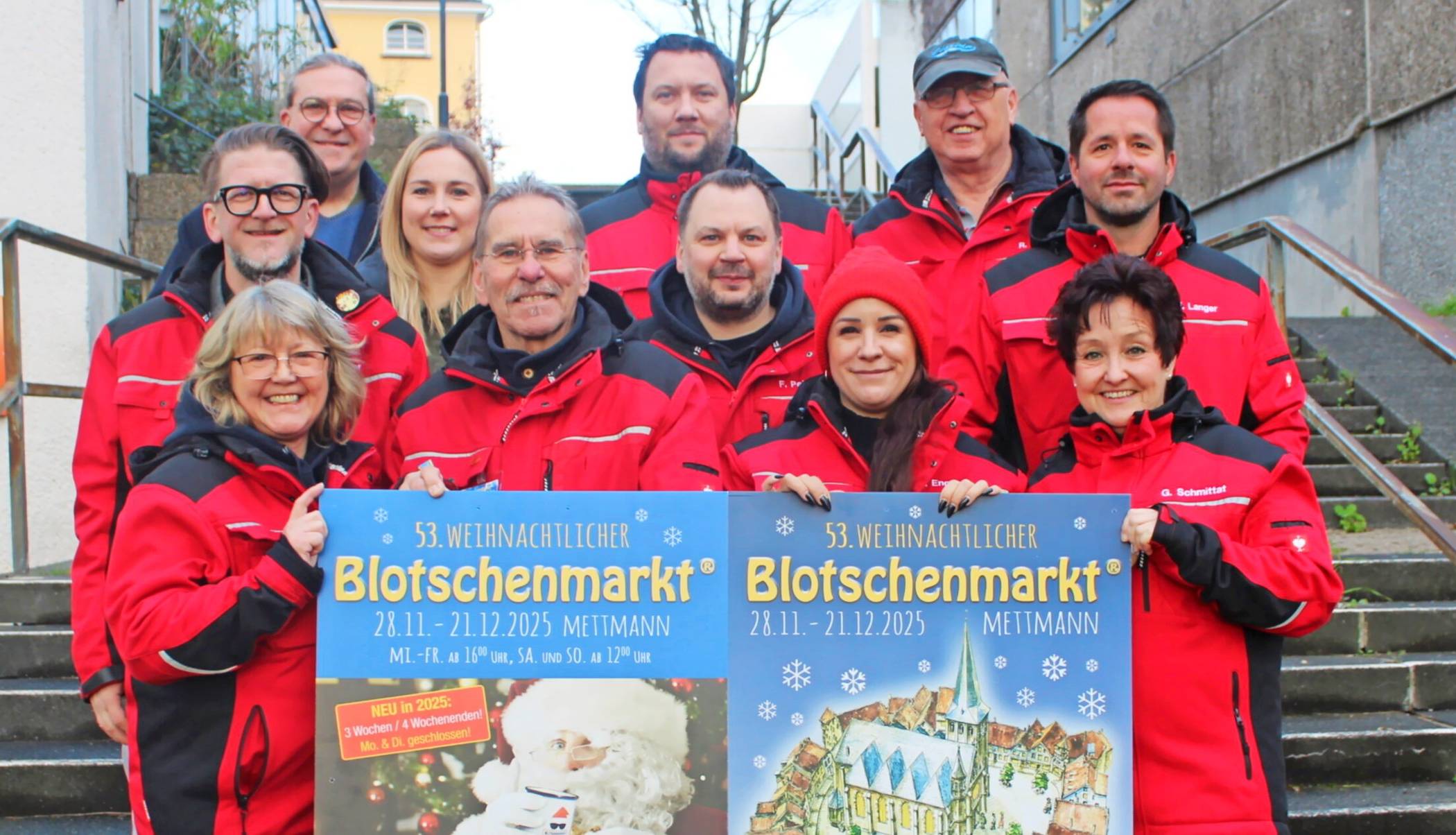  Ehrenamtlich für die Festlichkeit: das Blotschenmarkt-Team. 
