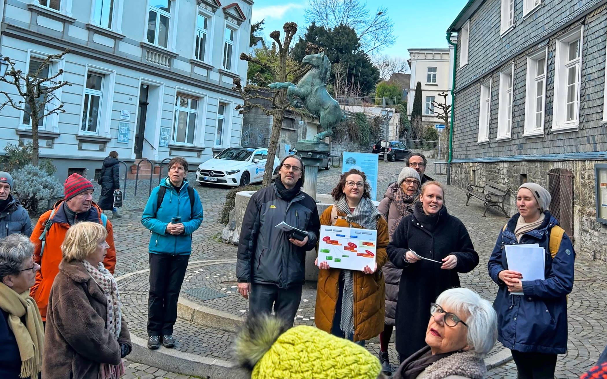 Zwischenstation am Pferdebrunnen. ⇥Foto: Kreisstadt Mettmann