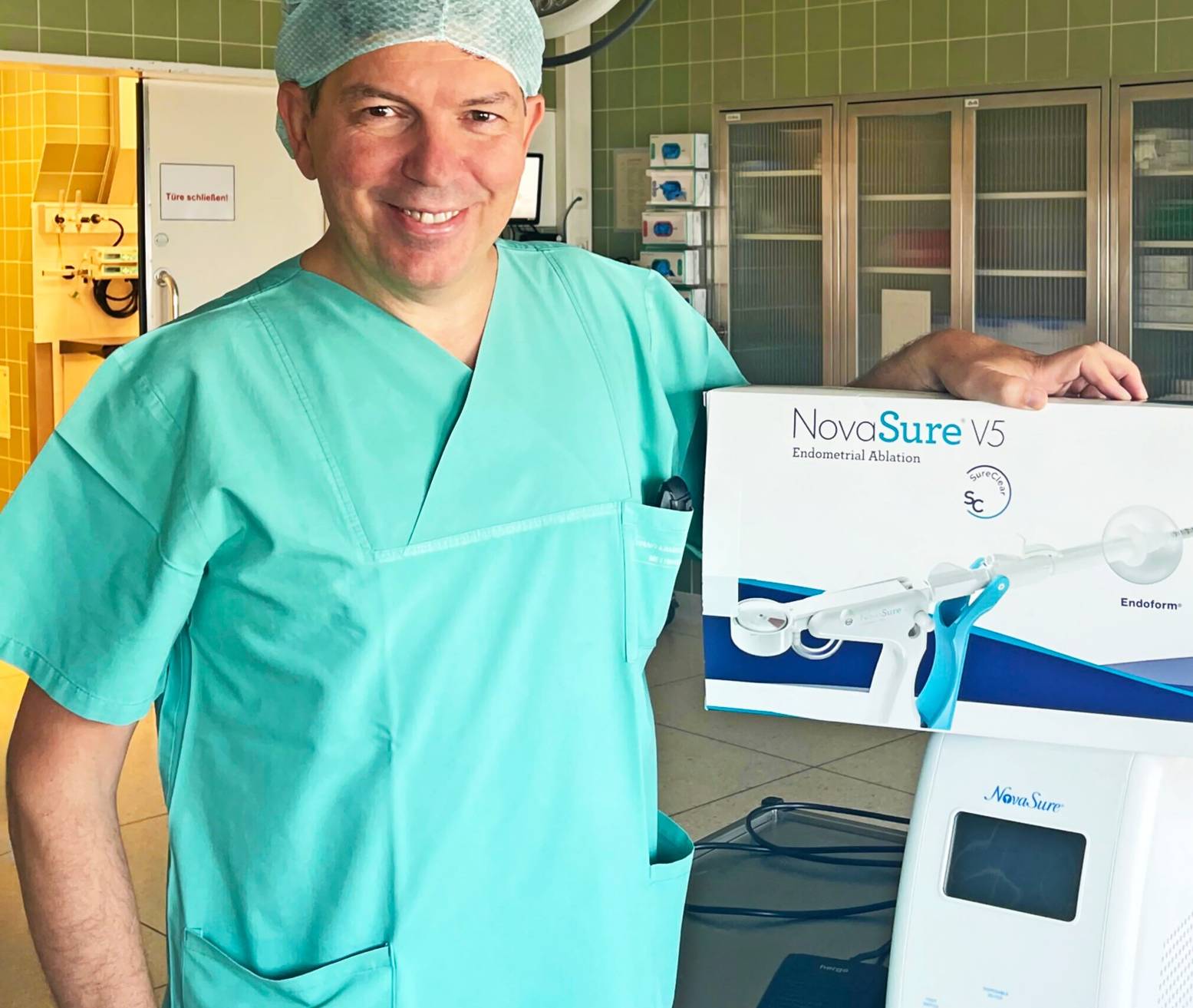  Chefarzt Roman Bolotin. 