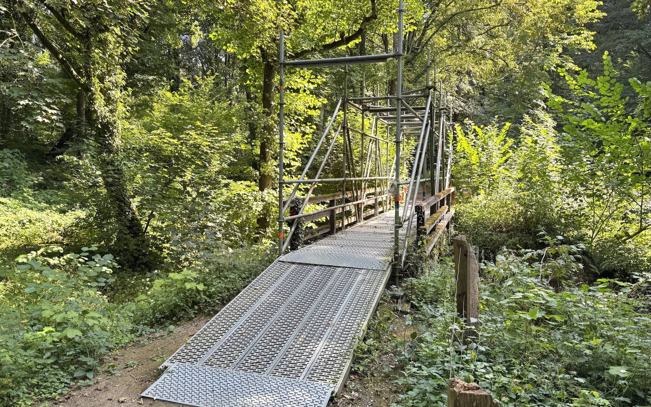  Auch diese Brücke wird bis Herbst erneuert. 