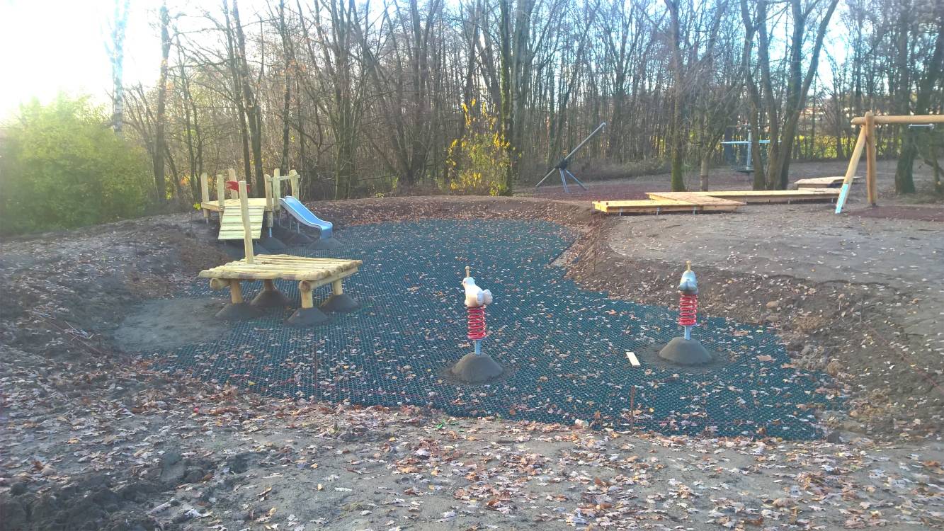  Die Stadtteilinitiative Mettmann-Süd sammelt derzeit Spenden für weitere Spielgeräte auf dem neuen Spielplatz am Steinbruch. 