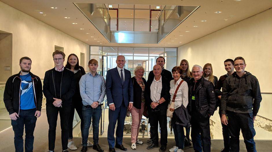 Besuch im Deutschen Bundestag. Mitte: Peter Beyer MdB, JU Kreisvorsitzender Sebastian...
