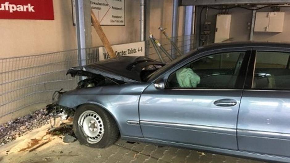 Unfall in der Königshof-Galerie