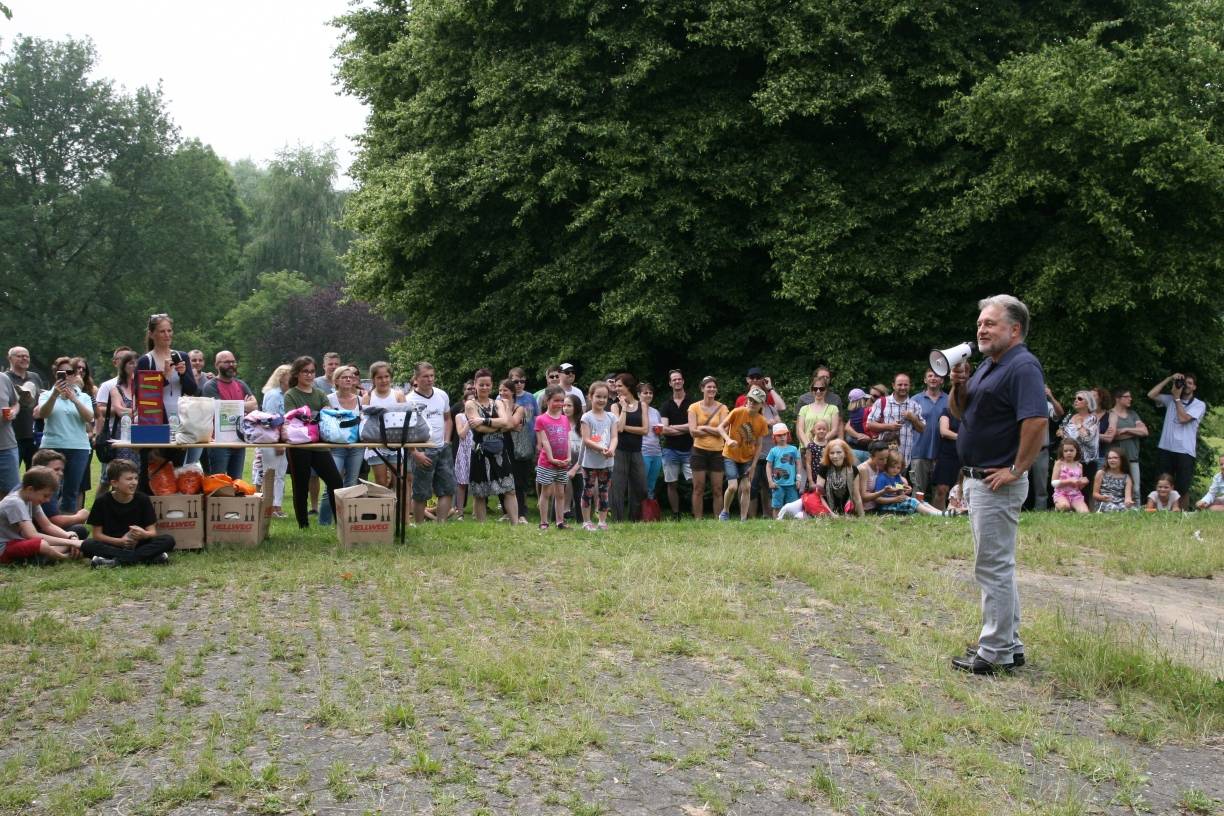 Bürgermeister beim Stadtteilfest in Süd