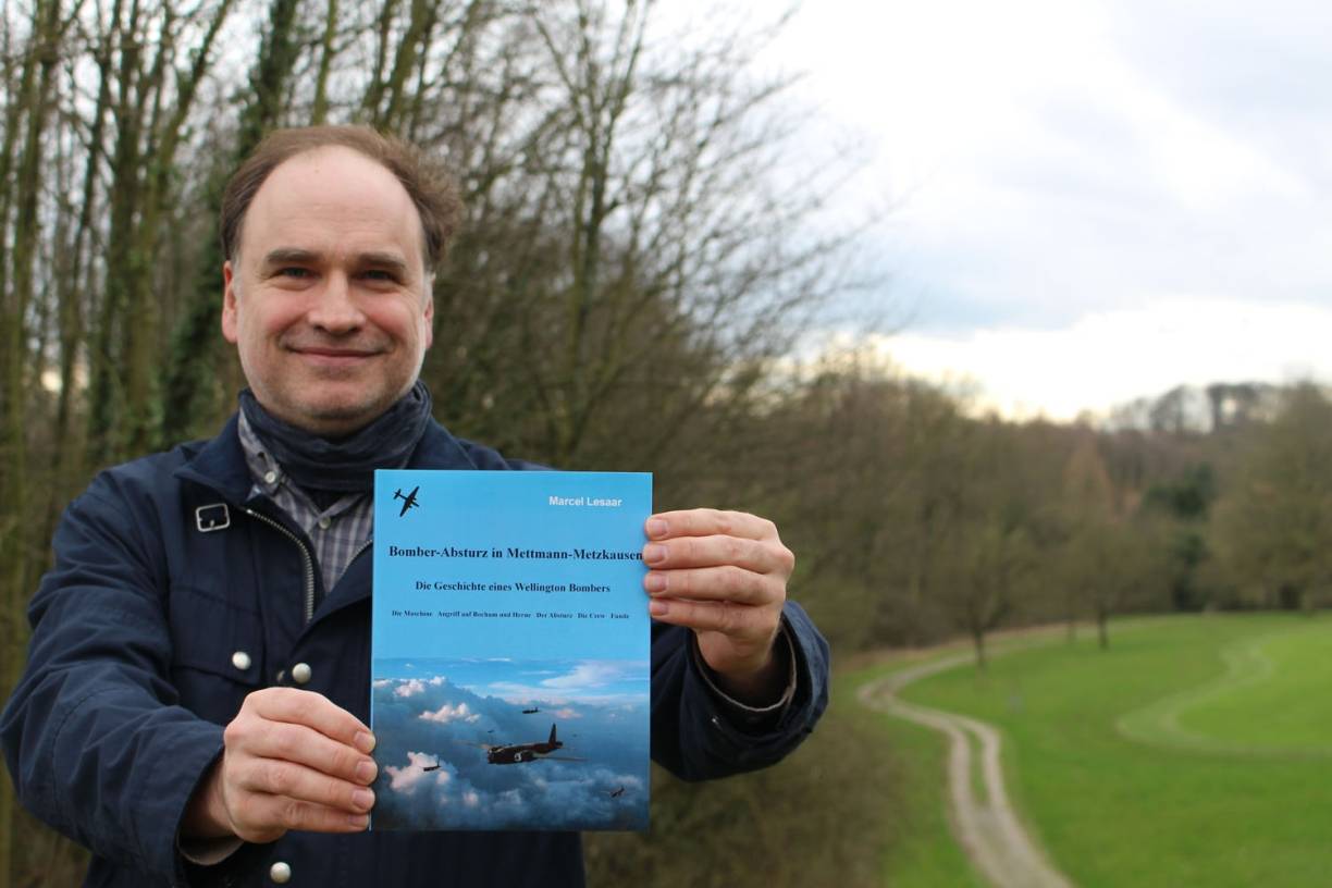  Marcel Lesaar hat in seinem aktuellen Buch den Absturz eines Wellington Bombers in Metzkausen thematisiert. 