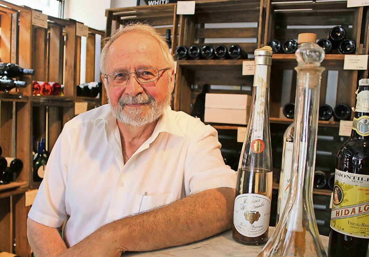  Hans- Werner Stahlschmidt hat nach 15 Jahren den Weg zurück in die Mettmanner Innenstadt gefunden. 