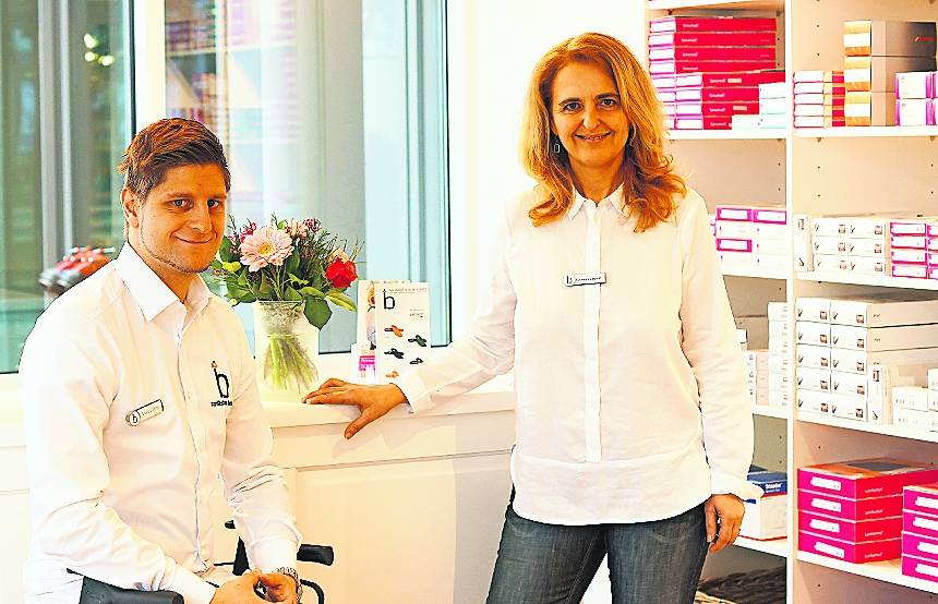  Marc Lohde und Cornelia Weiß sind für die Kunden da. 