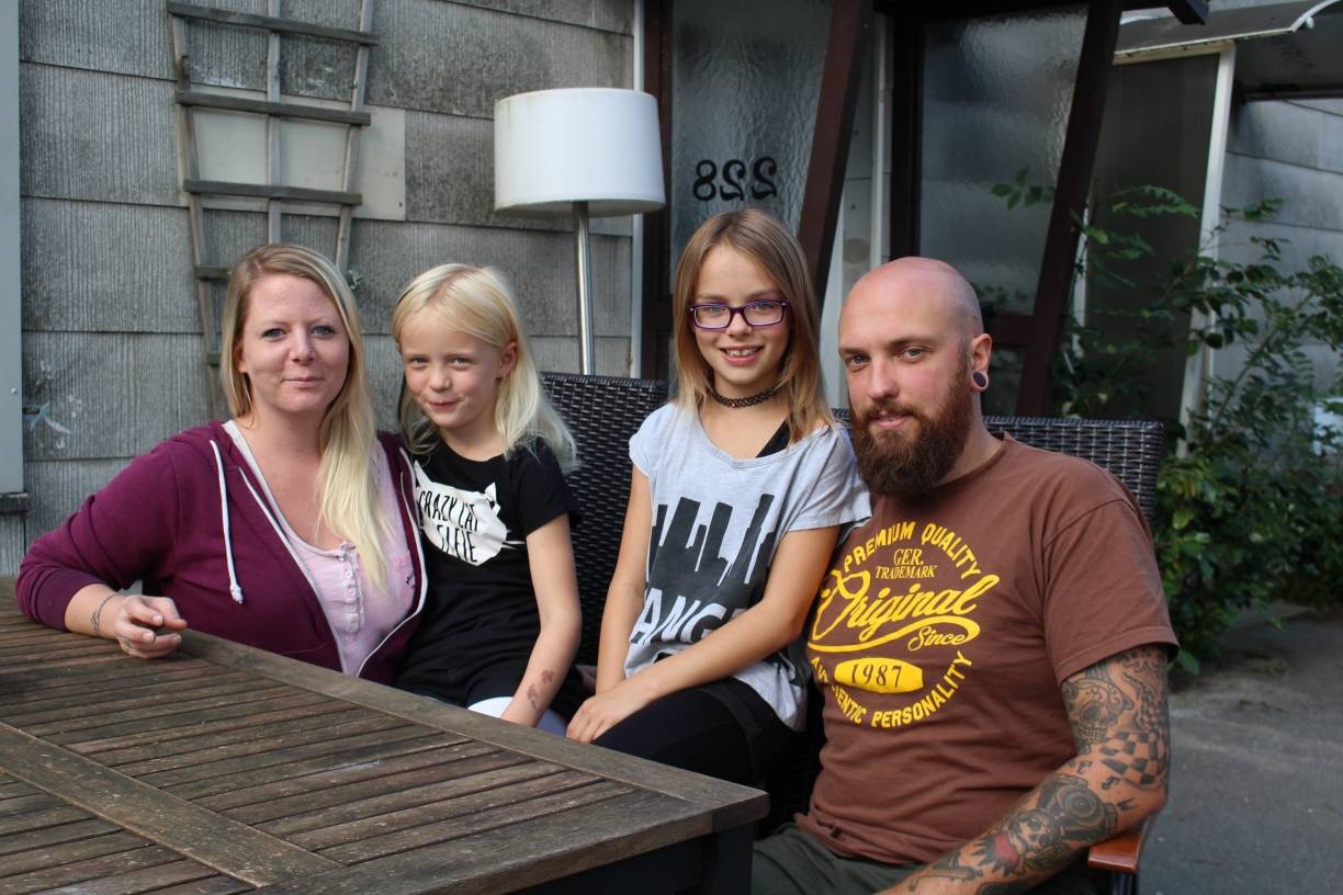 Kim Cremer, seine Frau Sabrina und die Töchter Alexa und Liana freuen sich auf eine Zukunft ohne Schmerzen und einen lebensfrohen Papa und Ehemann. 