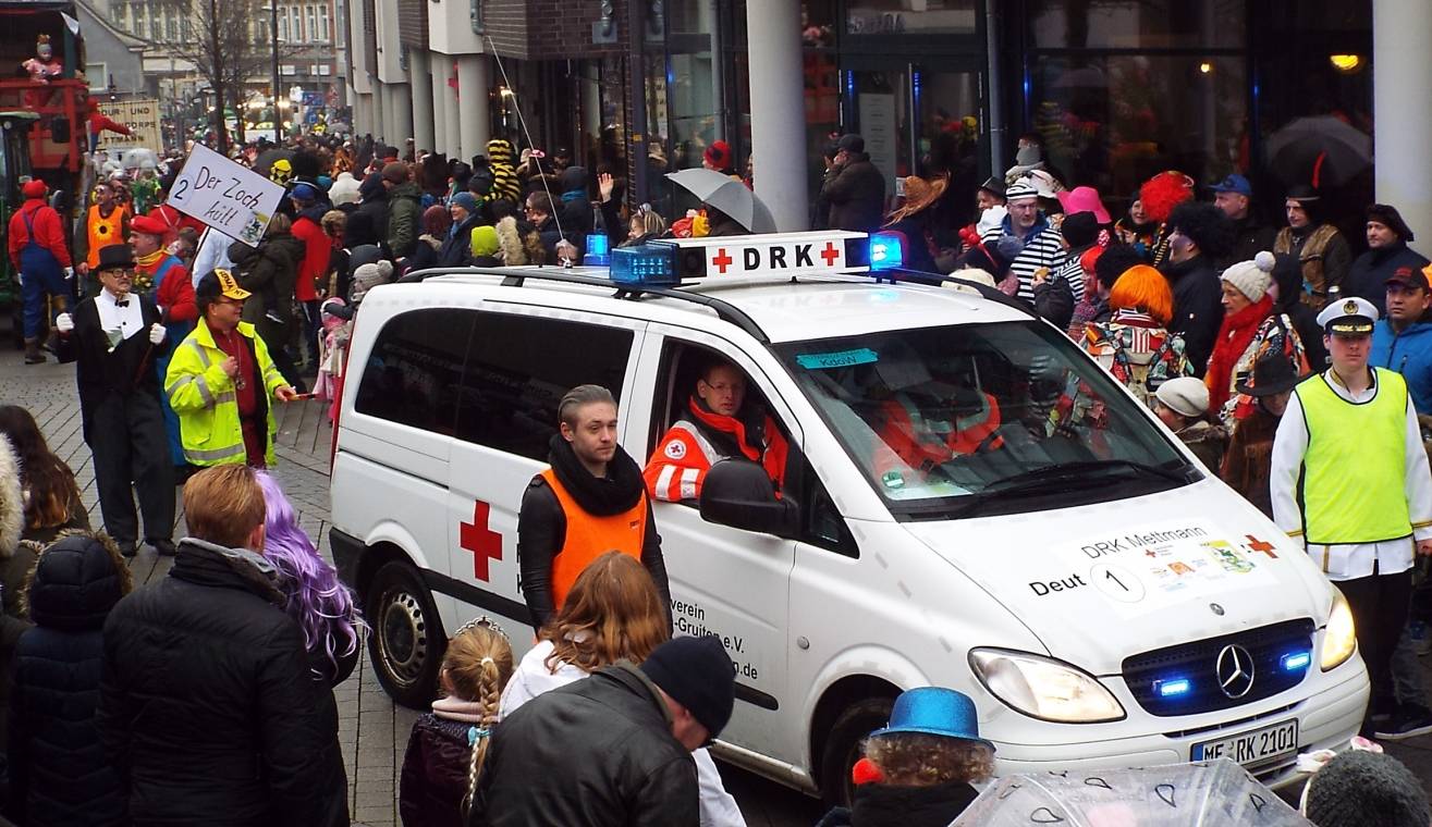 Die DRK-Helfer hatten Karneval nicht viel zu tun!